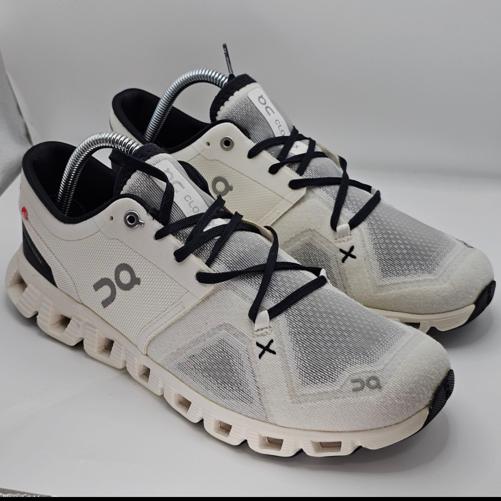 On Cloud X 3 Ivory Black White Womens 10 UK 8 Running Shoes Sneakers Athletic